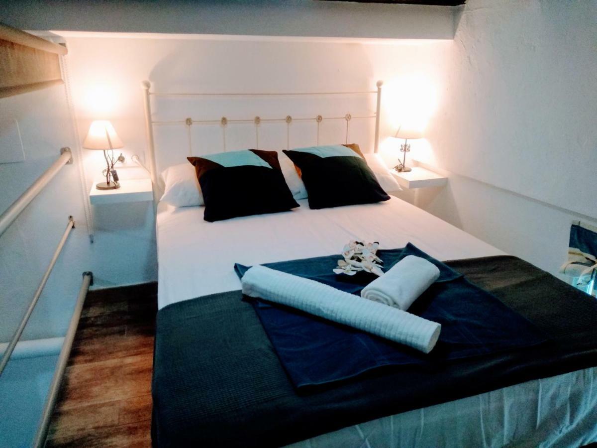 Wish Suite Barrio De Leon En Triana Seville Exterior photo
